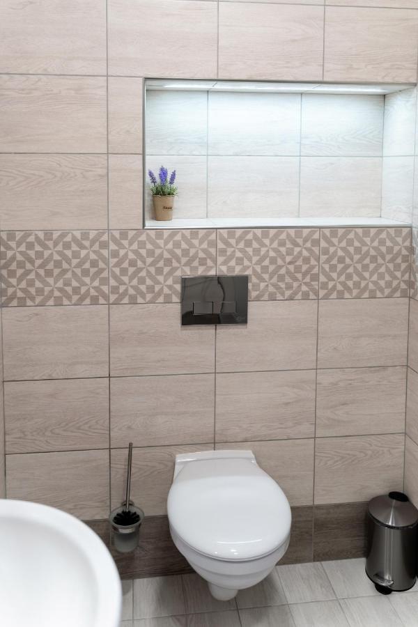 Guest Asenevtsi Center *