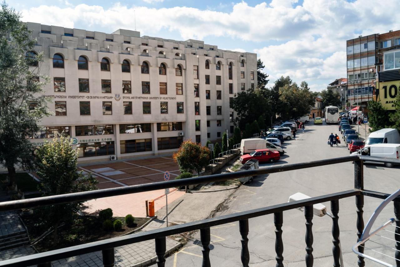 Guest Asenevtsi Center Апартаменти *